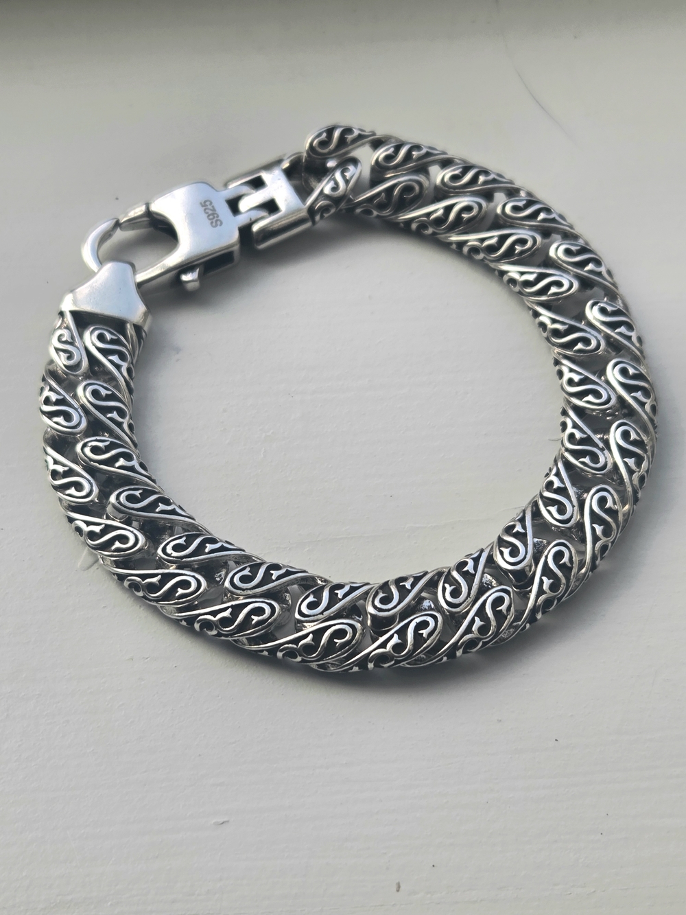 Men's Hip-Hop Street Style Bracelet with Ethnic Patterns  Minimalist Vintage